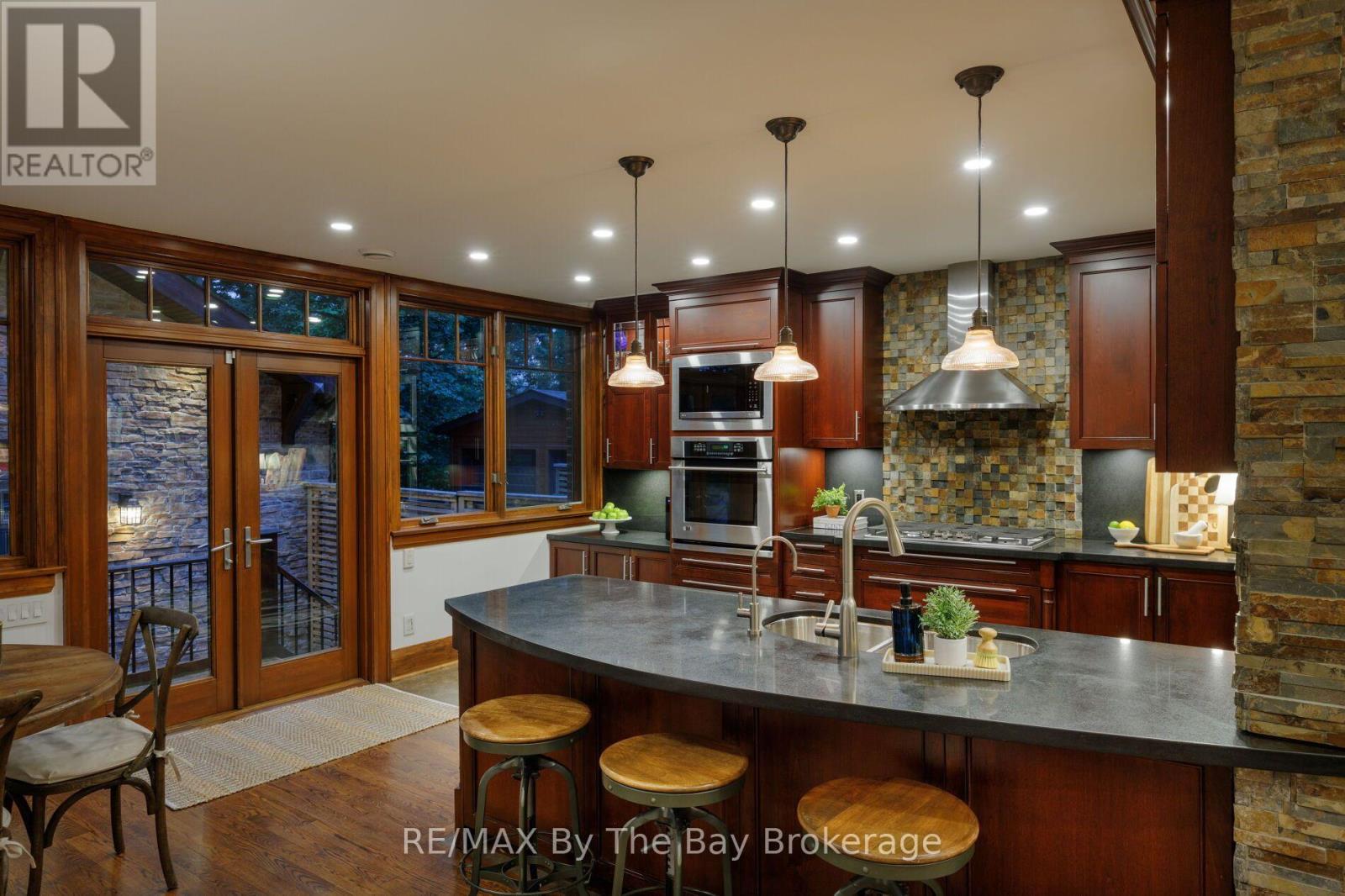 44 Rambert Crescent Property Photo 3