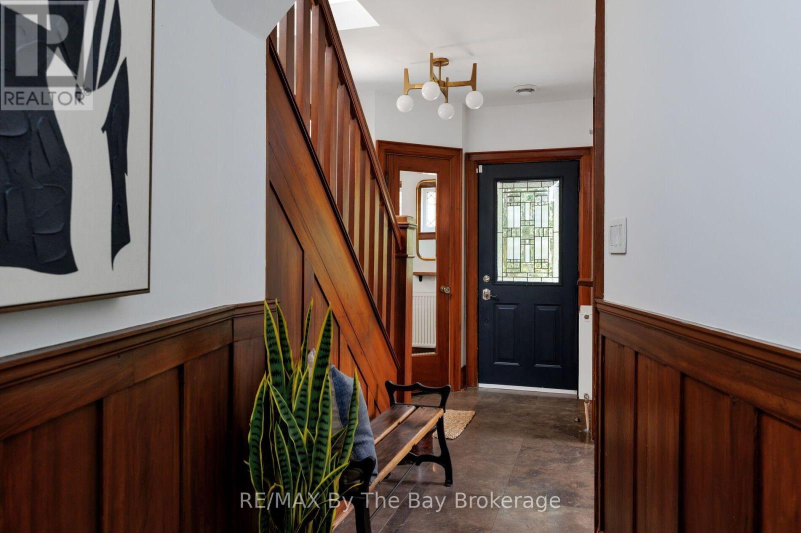 44 Rambert Crescent Property Photo 8