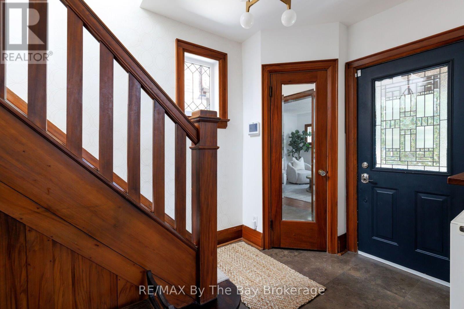 44 Rambert Crescent Property Photo 9