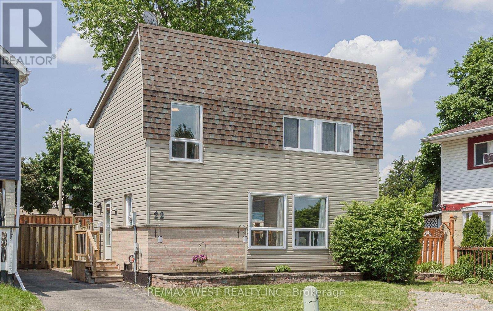 22 JOSEPHINE COURT