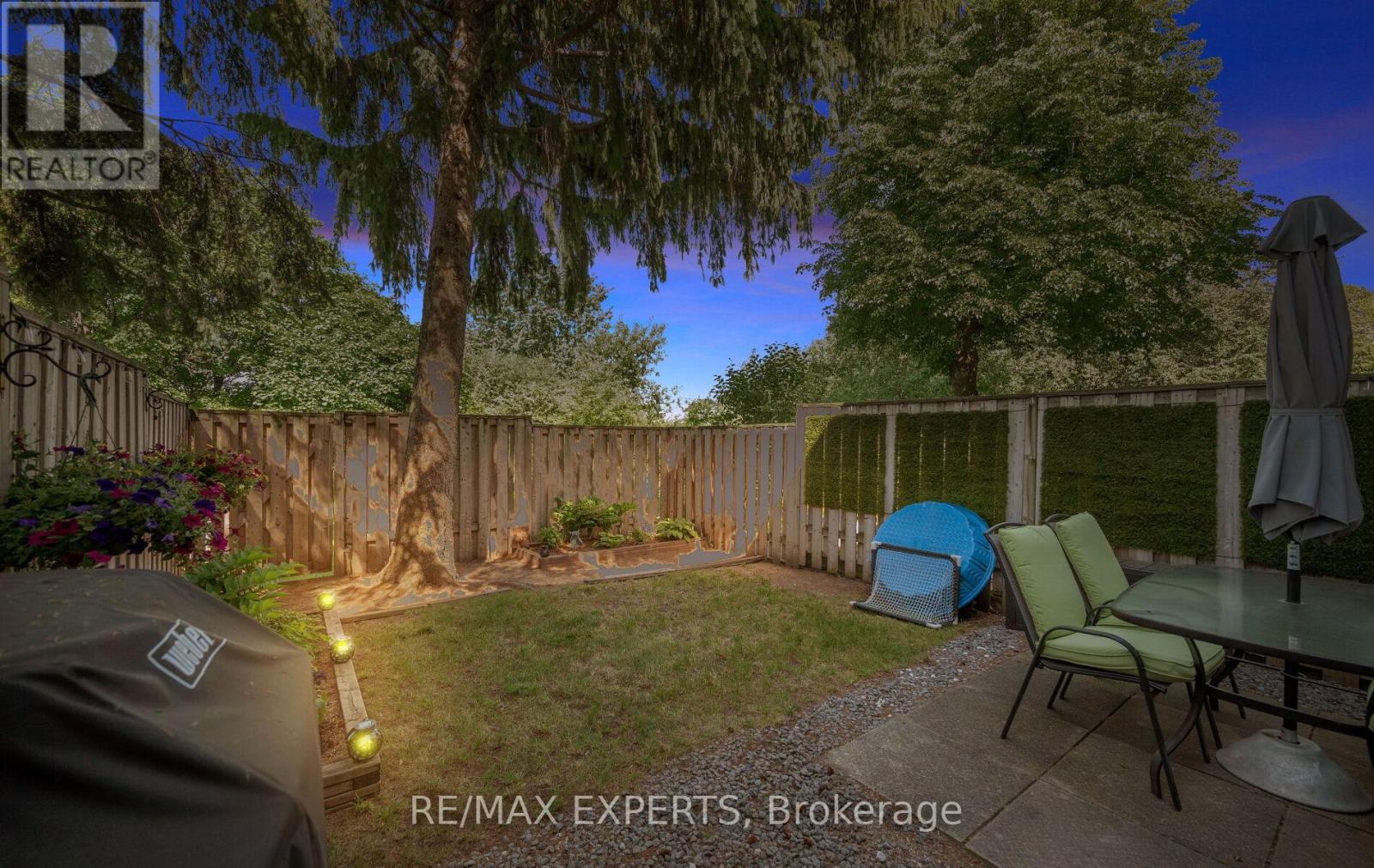 15 - 161 Moregate Crescent Property Photo 48