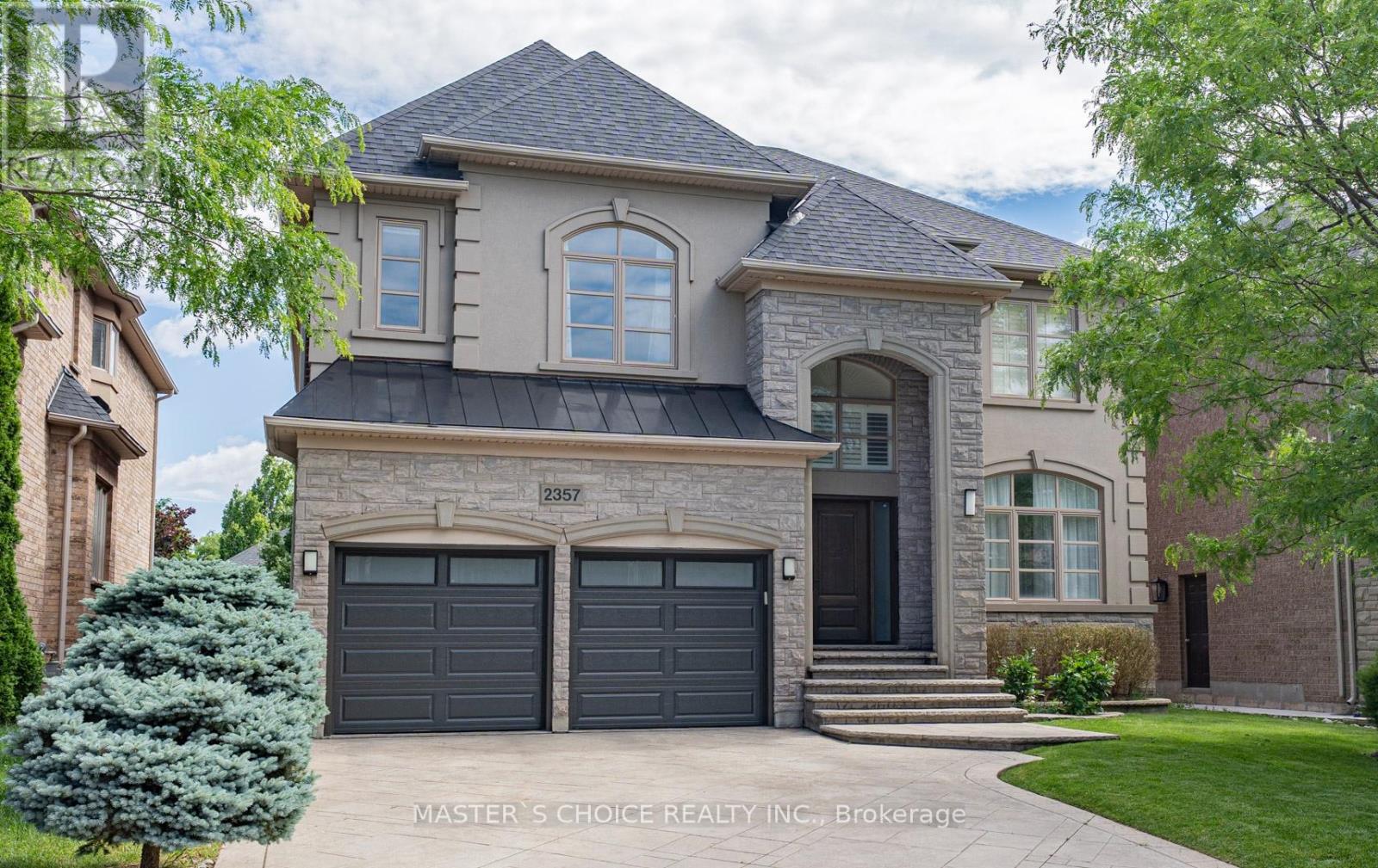 2357 Rideau Drive Property Photo 1