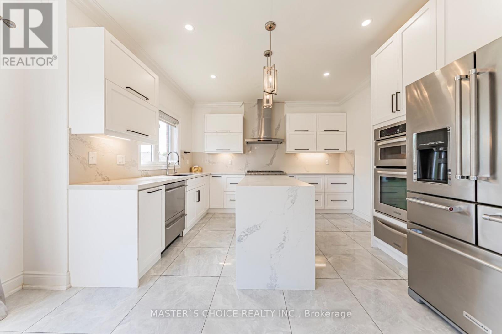 2357 Rideau Drive Property Photo 13