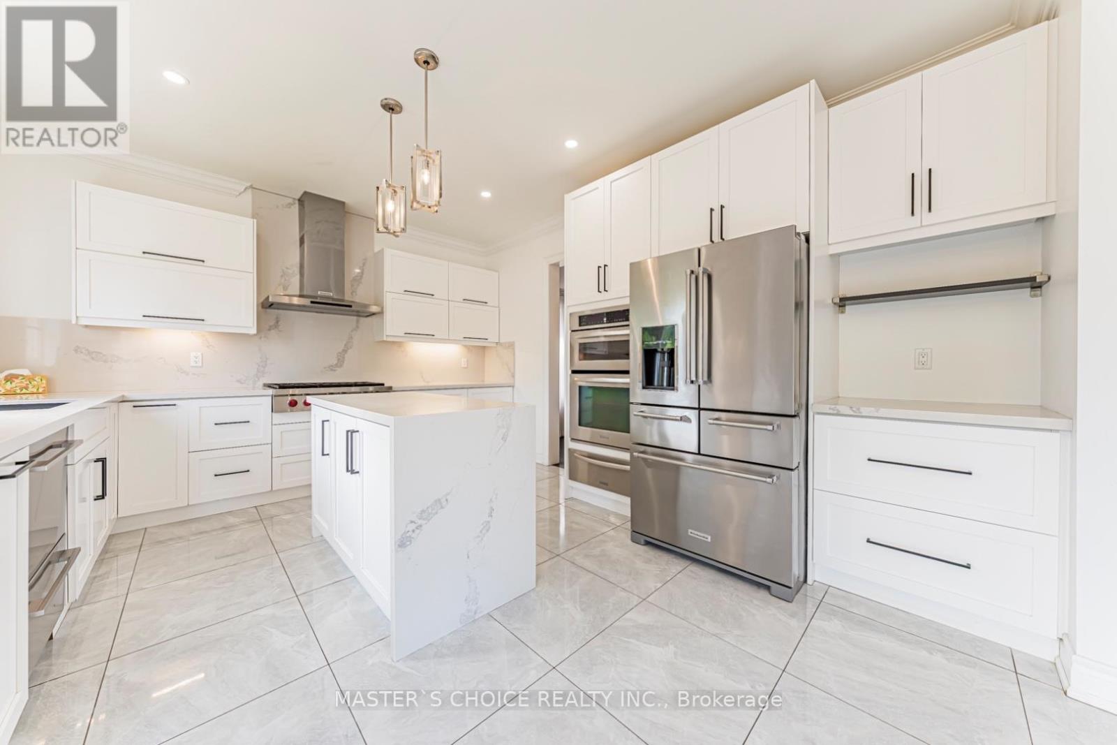 2357 Rideau Drive Property Photo 14