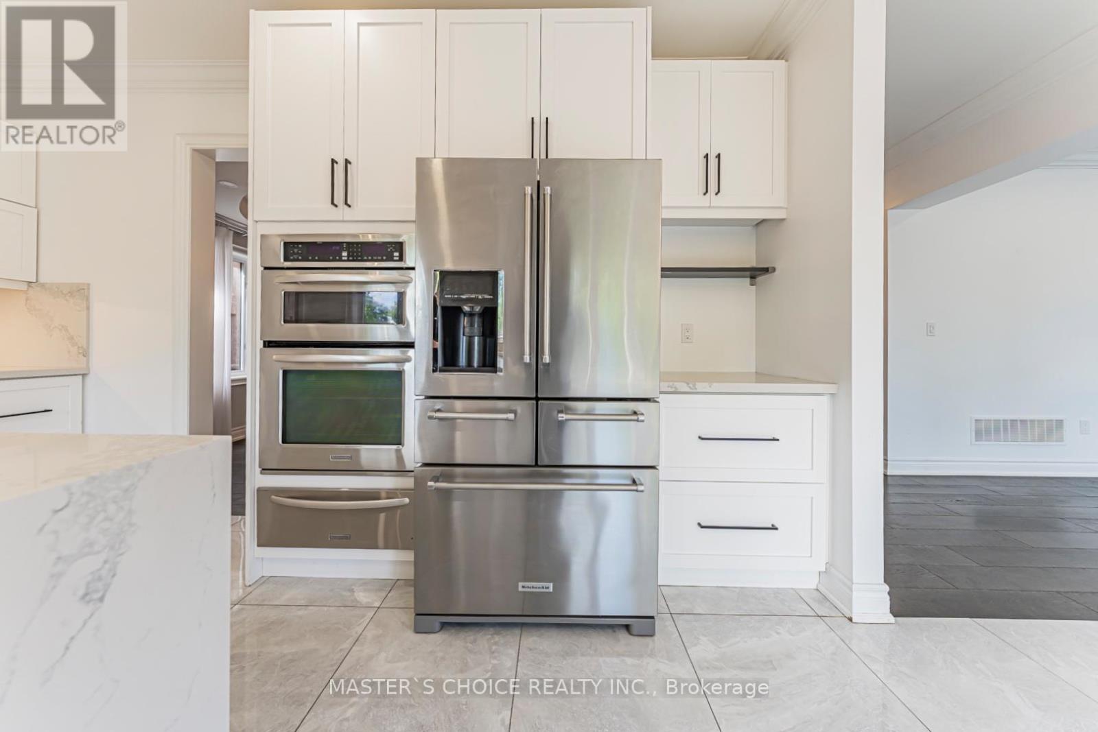 2357 Rideau Drive Property Photo 15