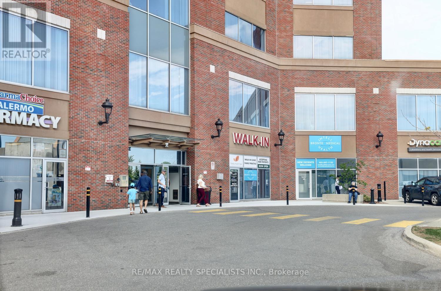 320 - 2525 Old Bronte Road Property Photo 4