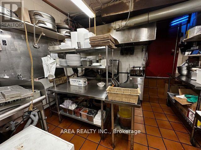 371 Roncesvalles Avenue Property Photo 9