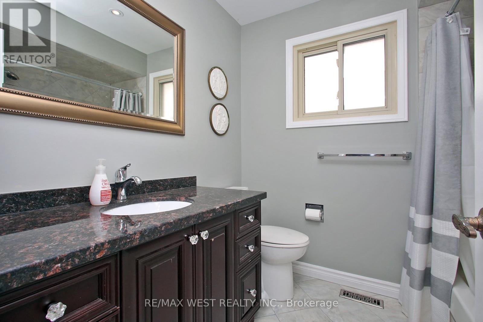 540 Louis Drive Property Photo 25