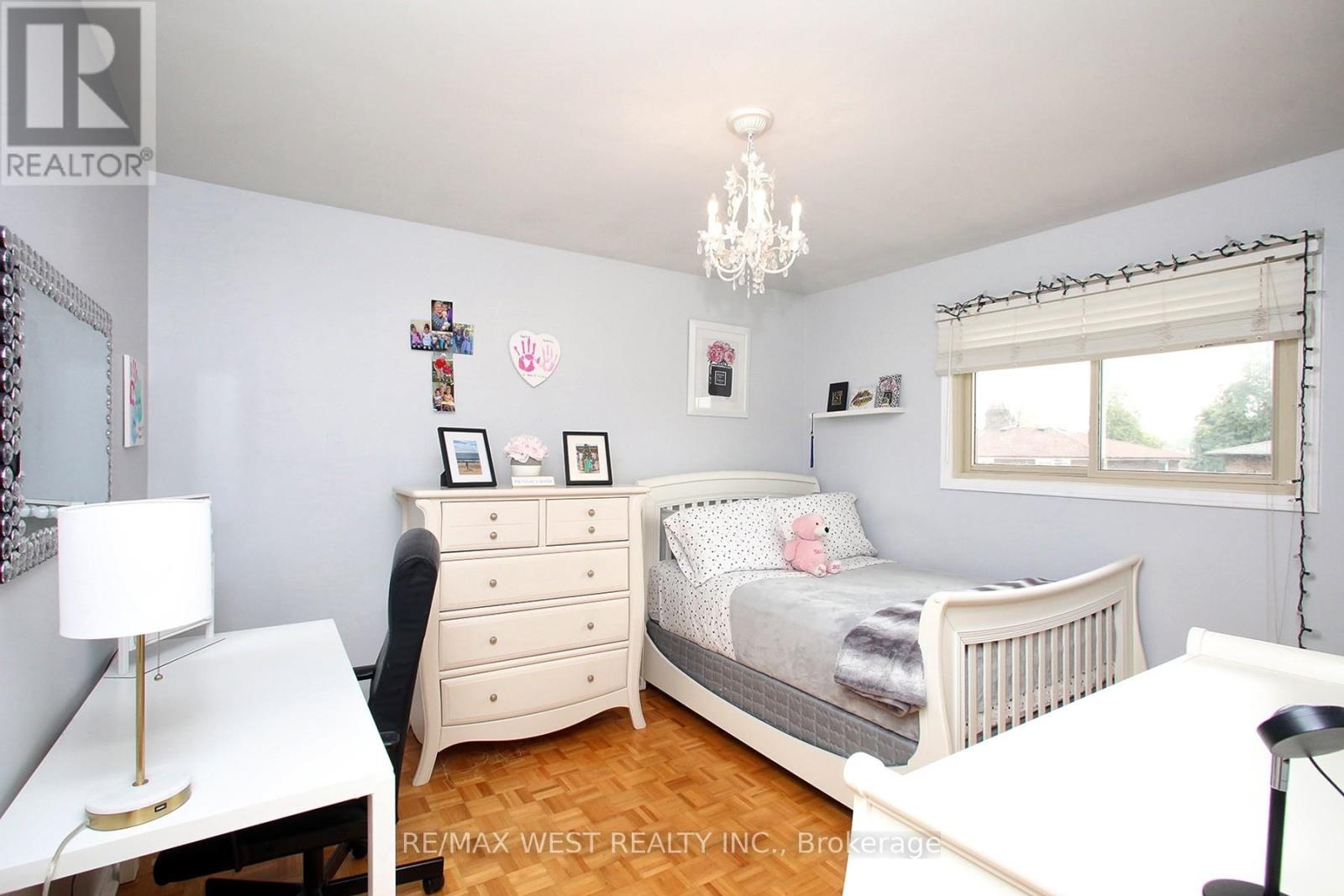 540 Louis Drive Property Photo 26