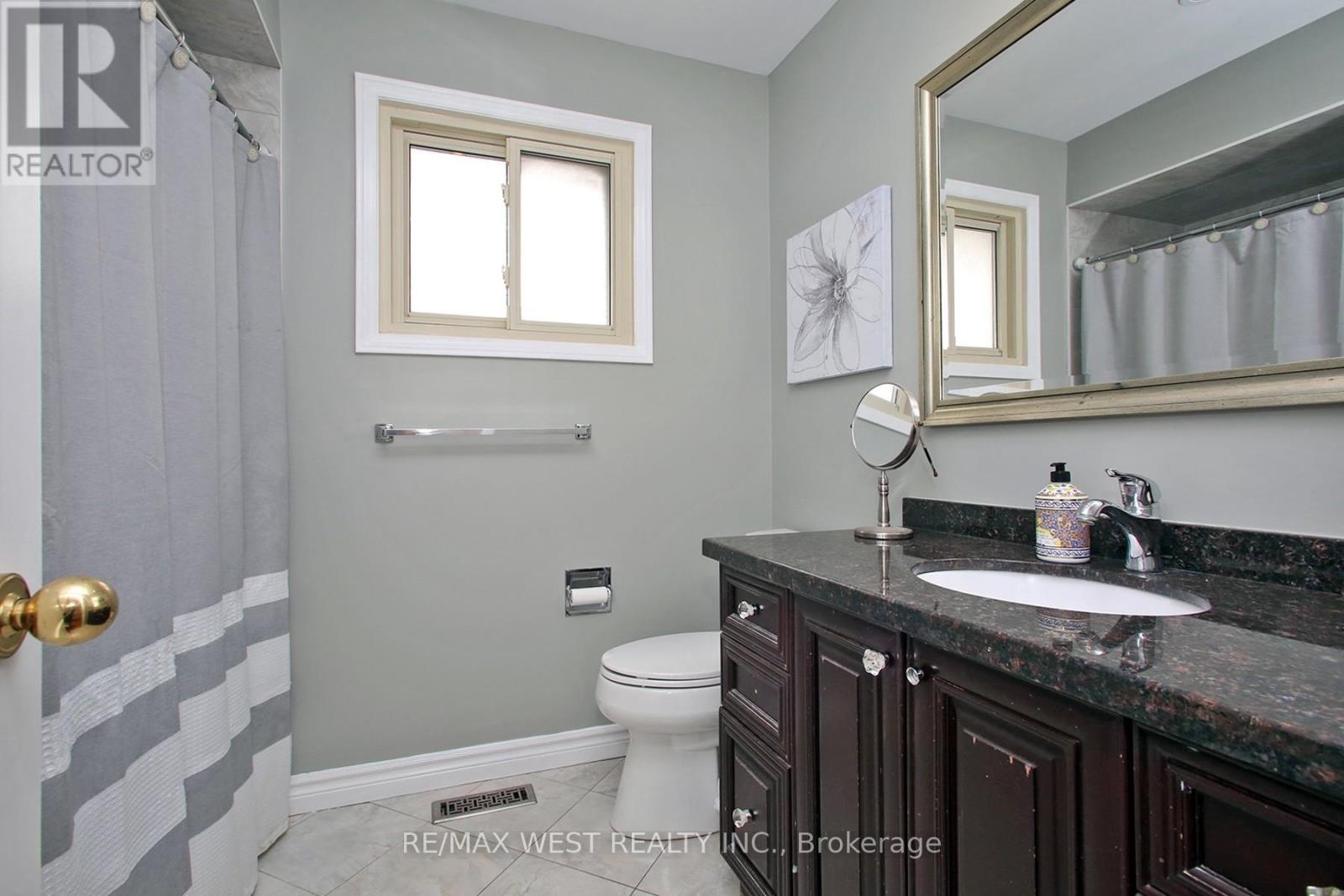 540 Louis Drive Property Photo 29