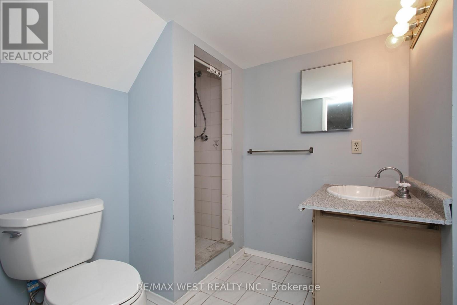 540 Louis Drive Property Photo 31