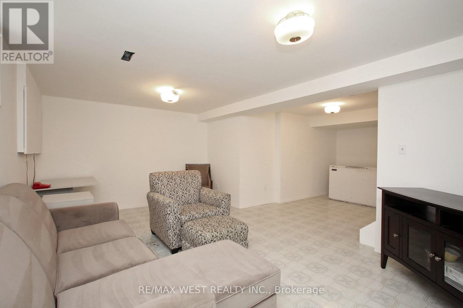 540 Louis Drive Property Photo 32