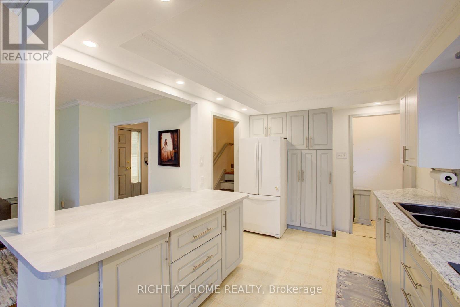 30 Parkview Drive Property Photo 6