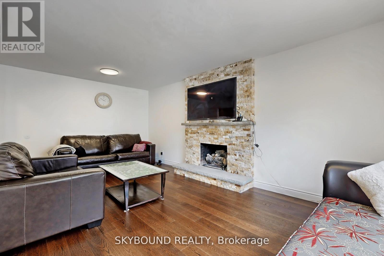 2088 Madden Boulevard Property Photo 5