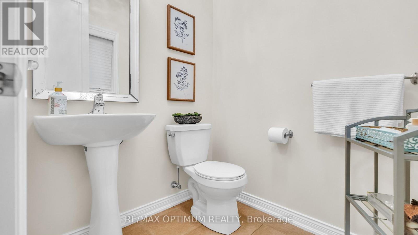 37 Island Grove Property Photo 17