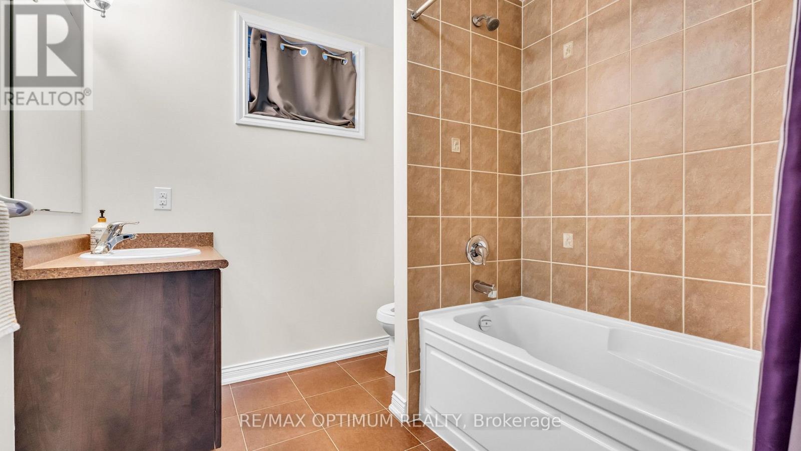 37 Island Grove Property Photo 45