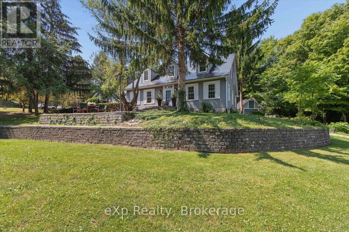 2039 Blacklock Street Property Photo 6
