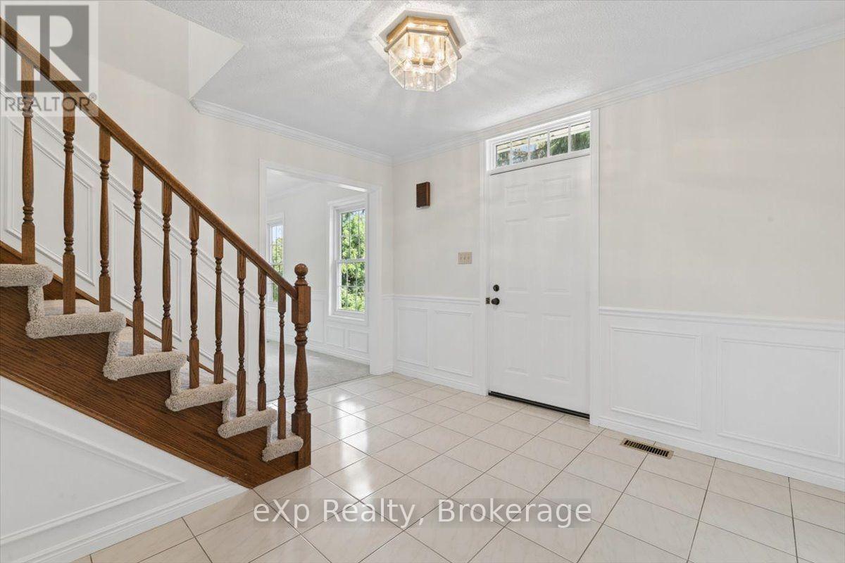 2039 Blacklock Street Property Photo 9