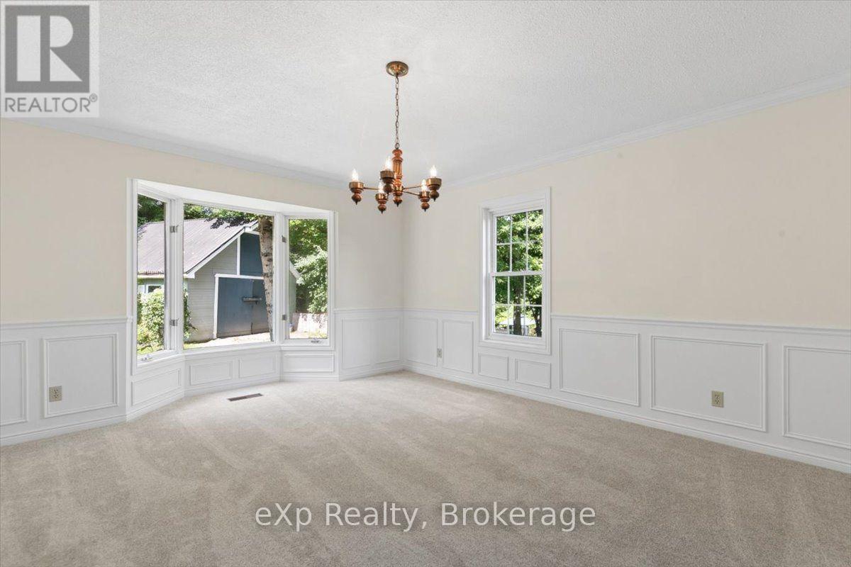 2039 Blacklock Street Property Photo 19