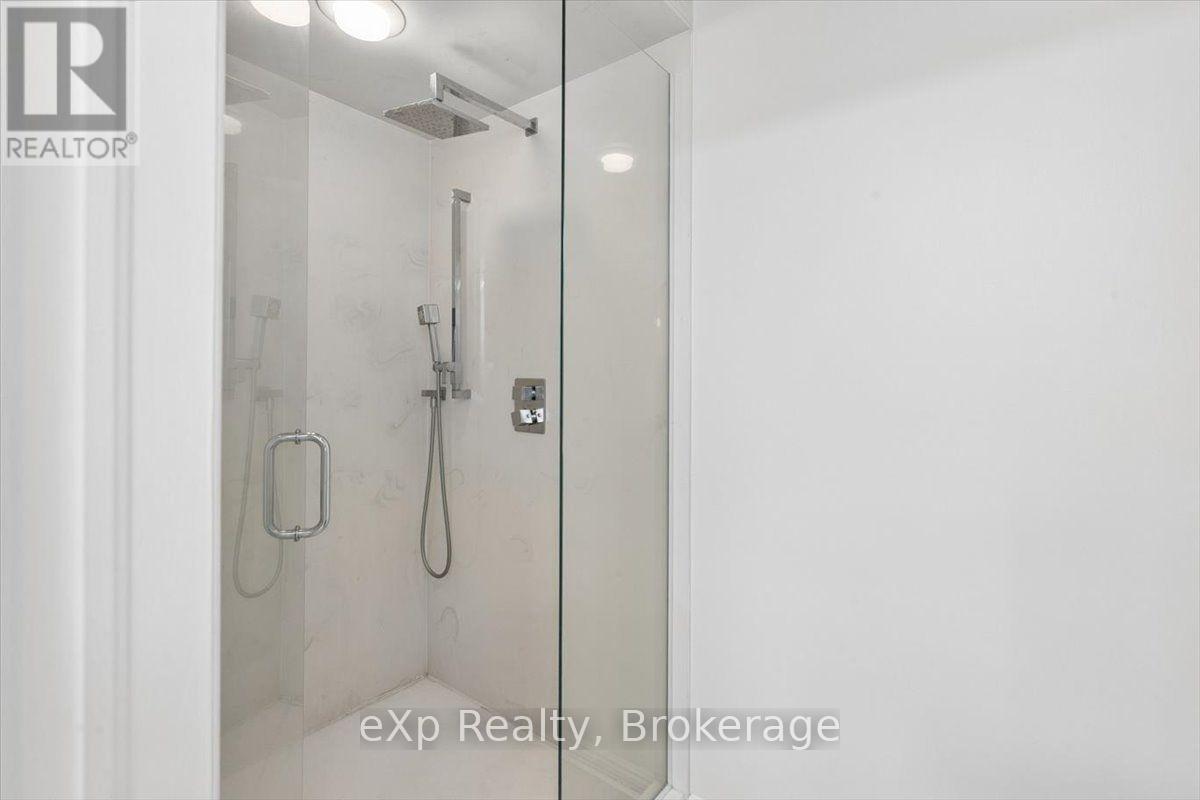 2039 Blacklock Street Property Photo 34