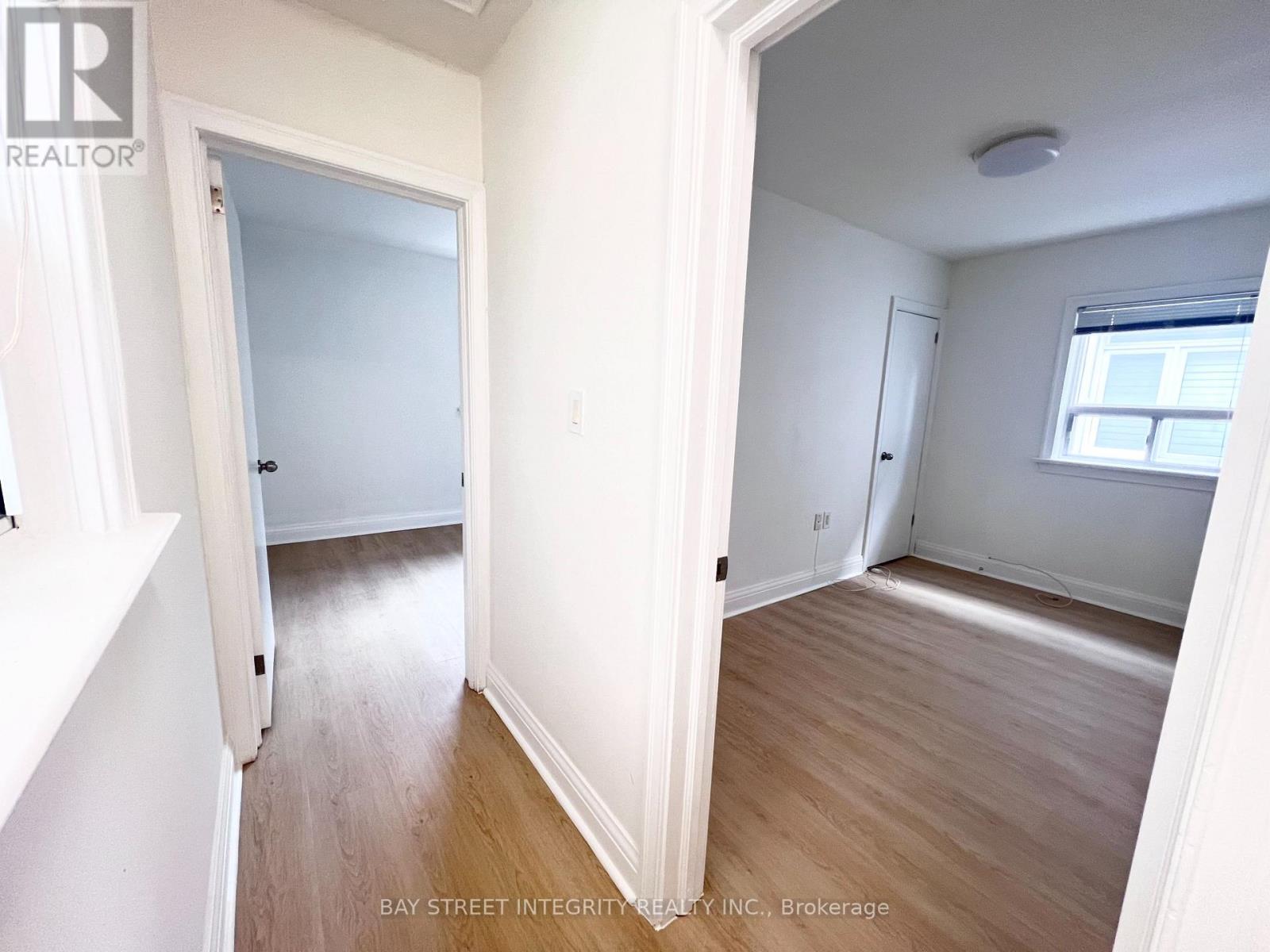 970 Briar Hill Avenue Property Photo 6