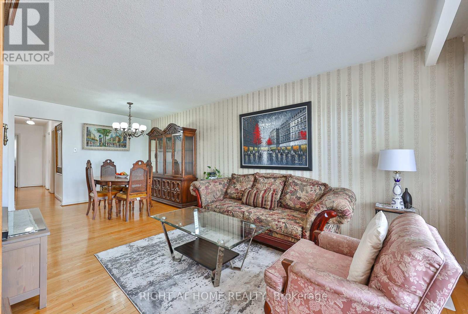 25 Larchwood Road Property Photo 6