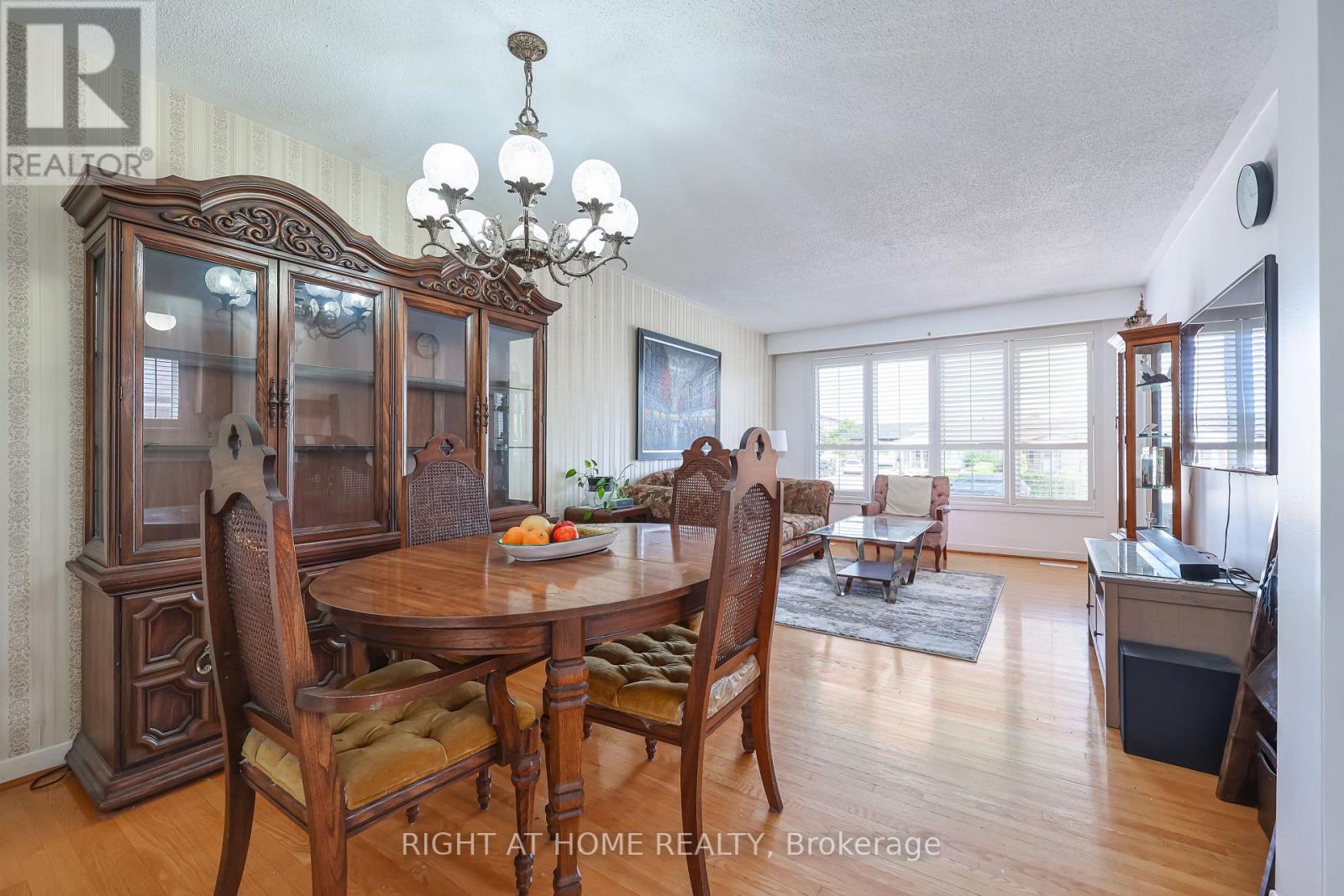 25 Larchwood Road Property Photo 7