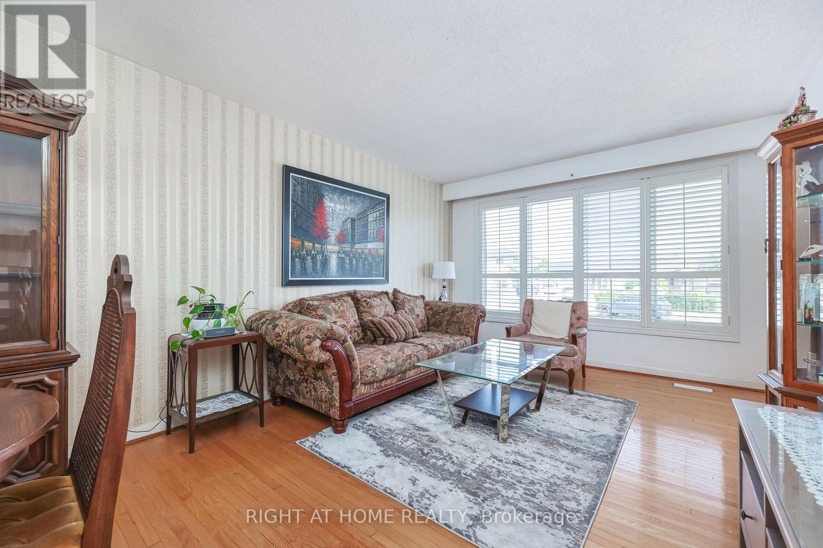 25 Larchwood Road Property Photo 8