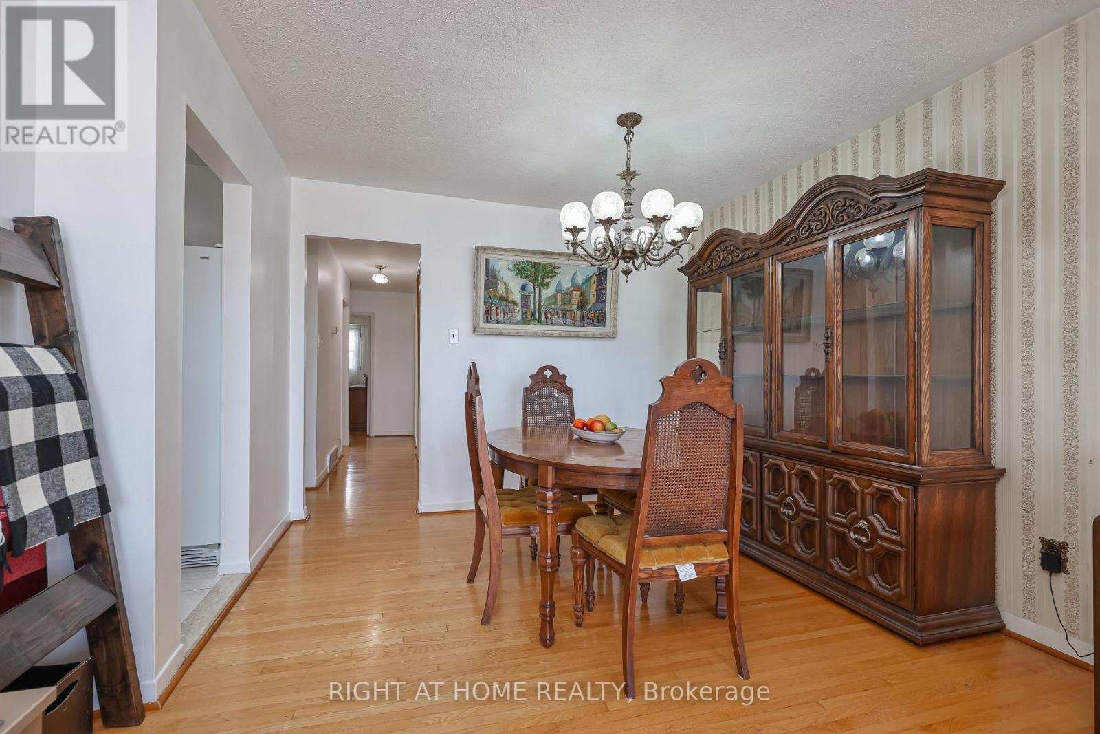 25 Larchwood Road Property Photo 10