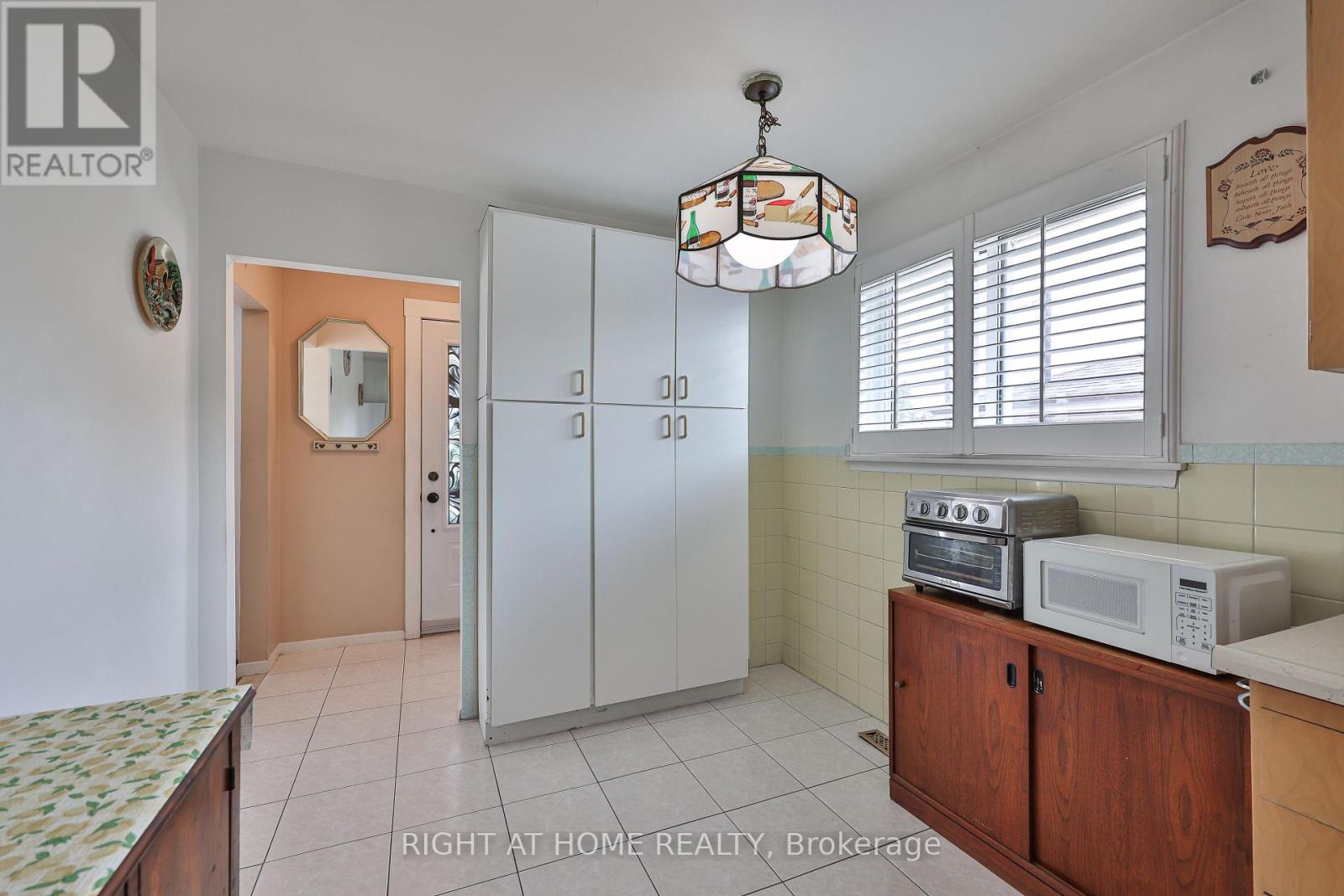25 Larchwood Road Property Photo 16