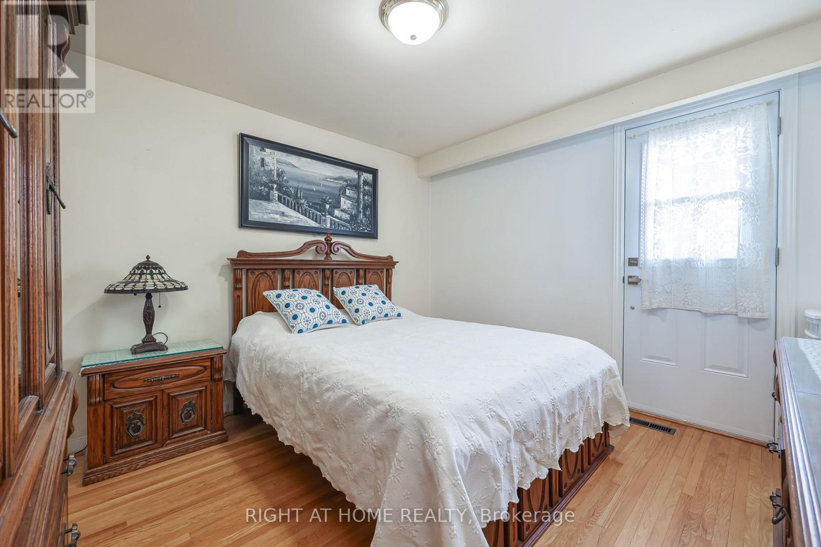 25 Larchwood Road Property Photo 18