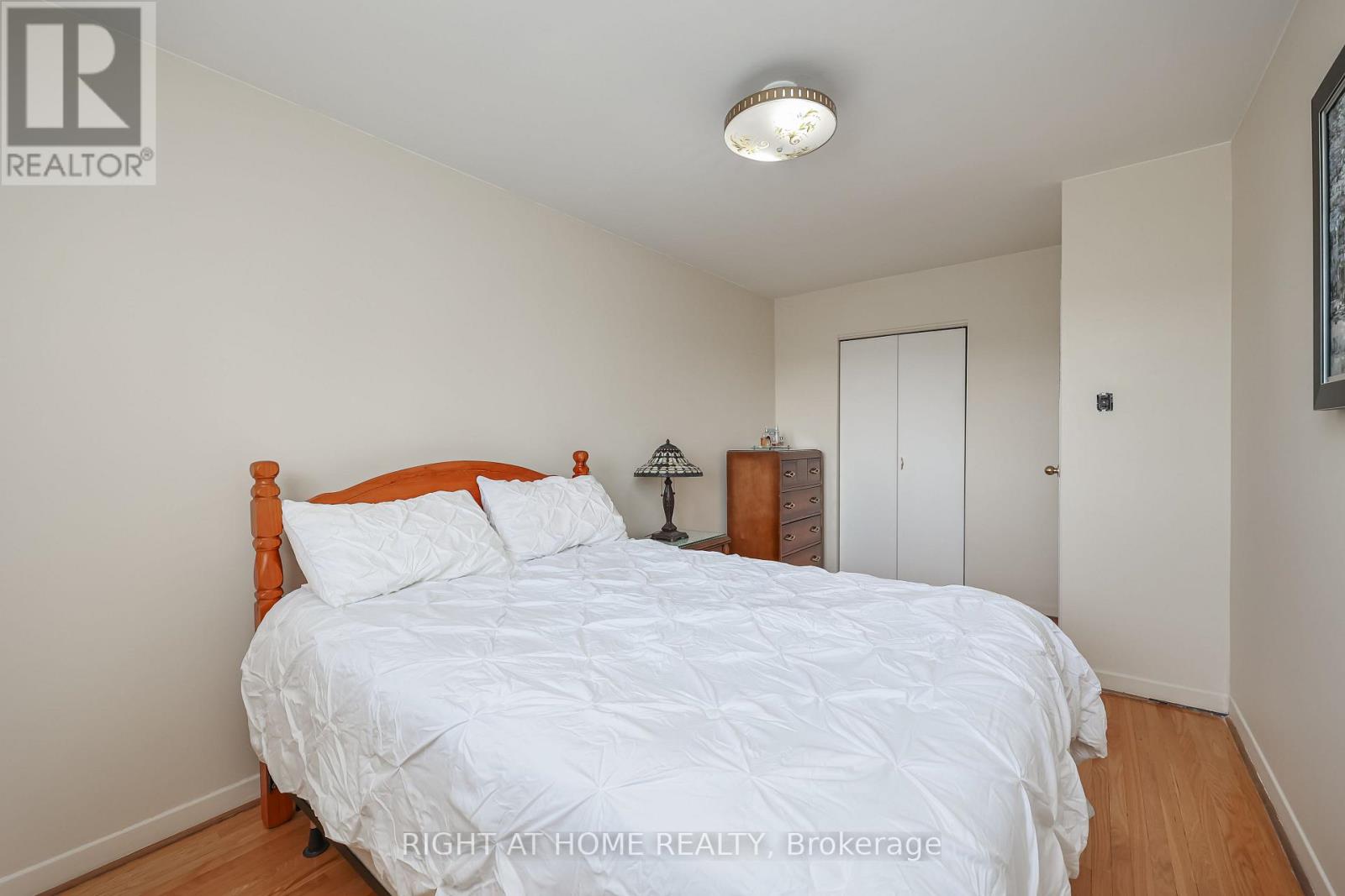 25 Larchwood Road Property Photo 24