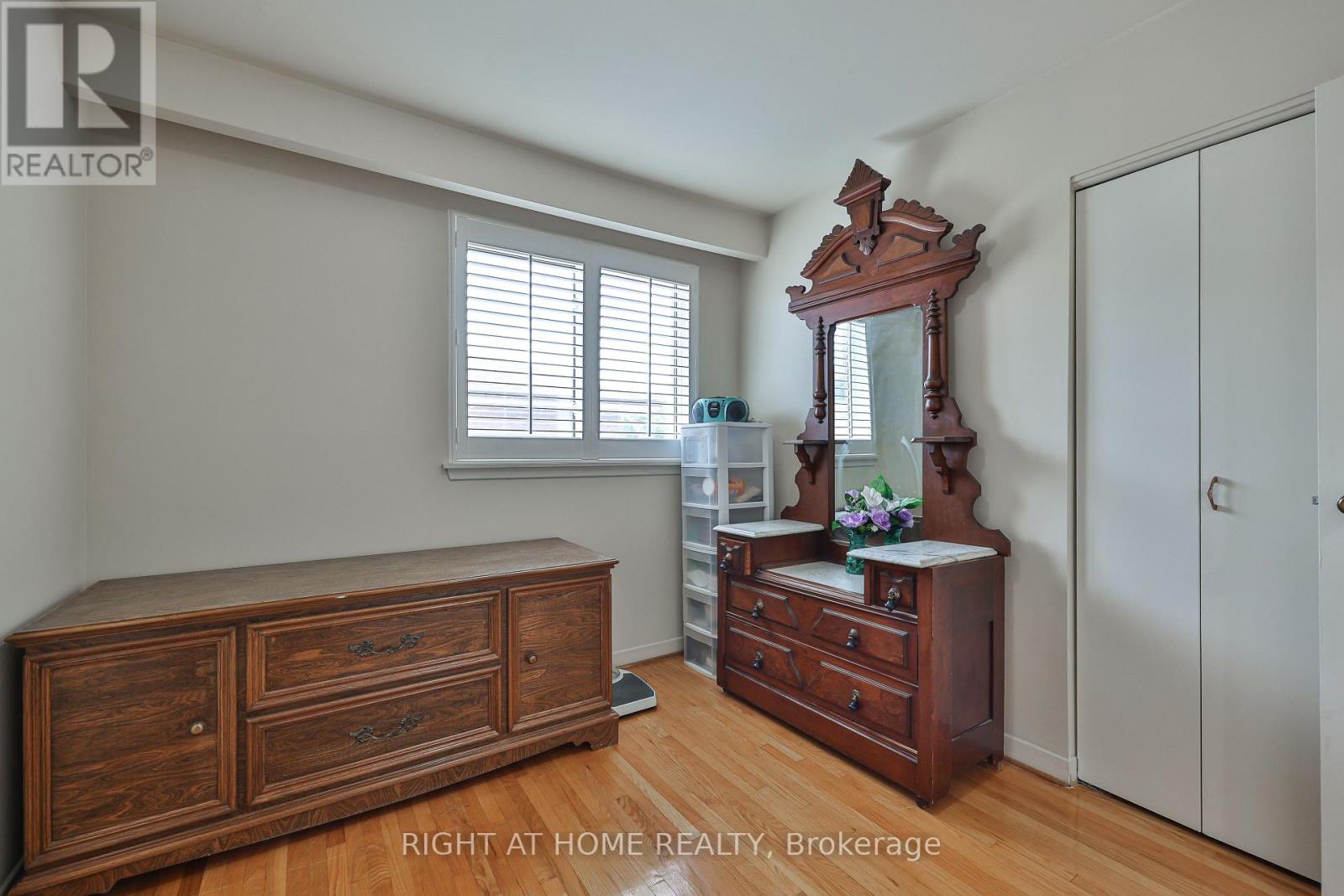25 Larchwood Road Property Photo 26