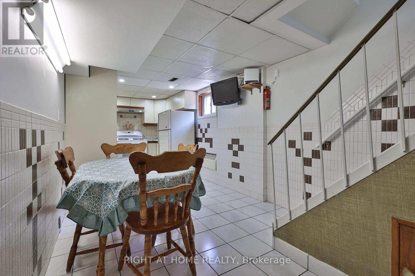 25 Larchwood Road Property Photo 30