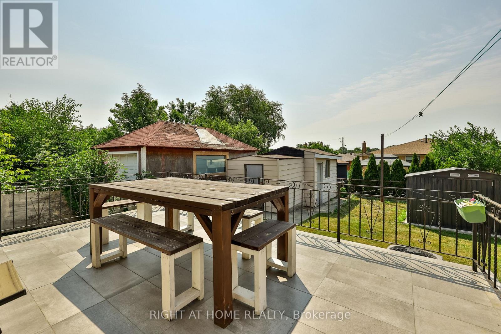 25 Larchwood Road Property Photo 42