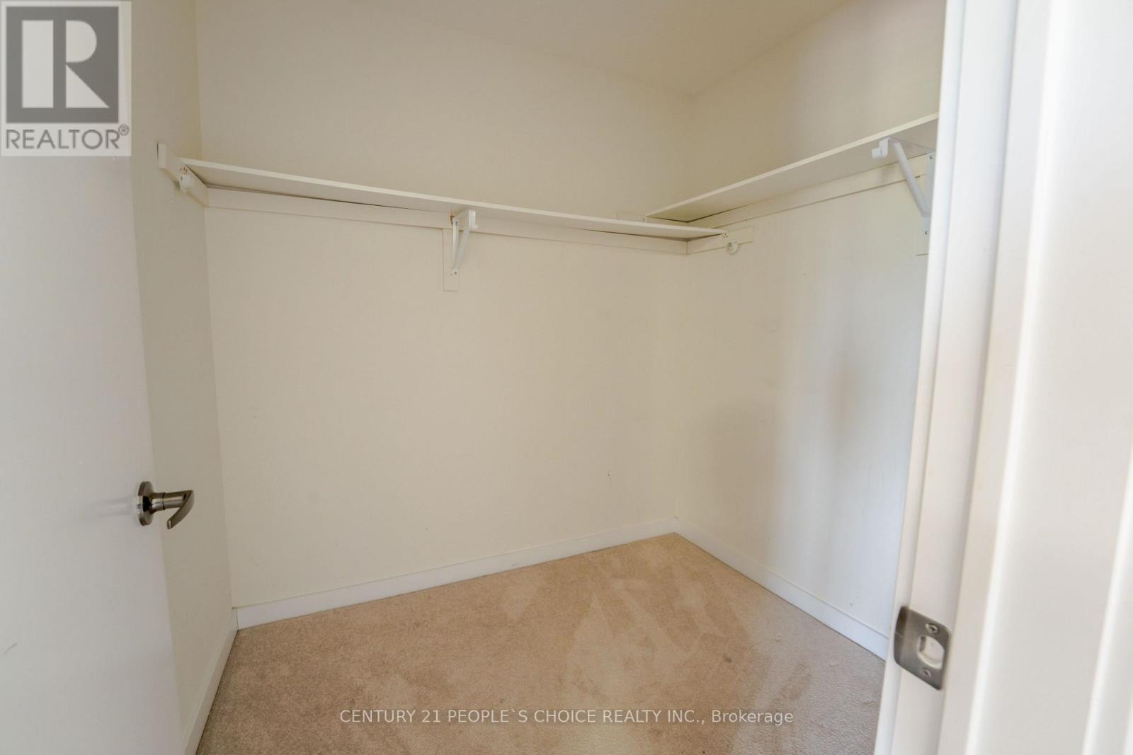 108 Golden Springs Drive Property Photo 24