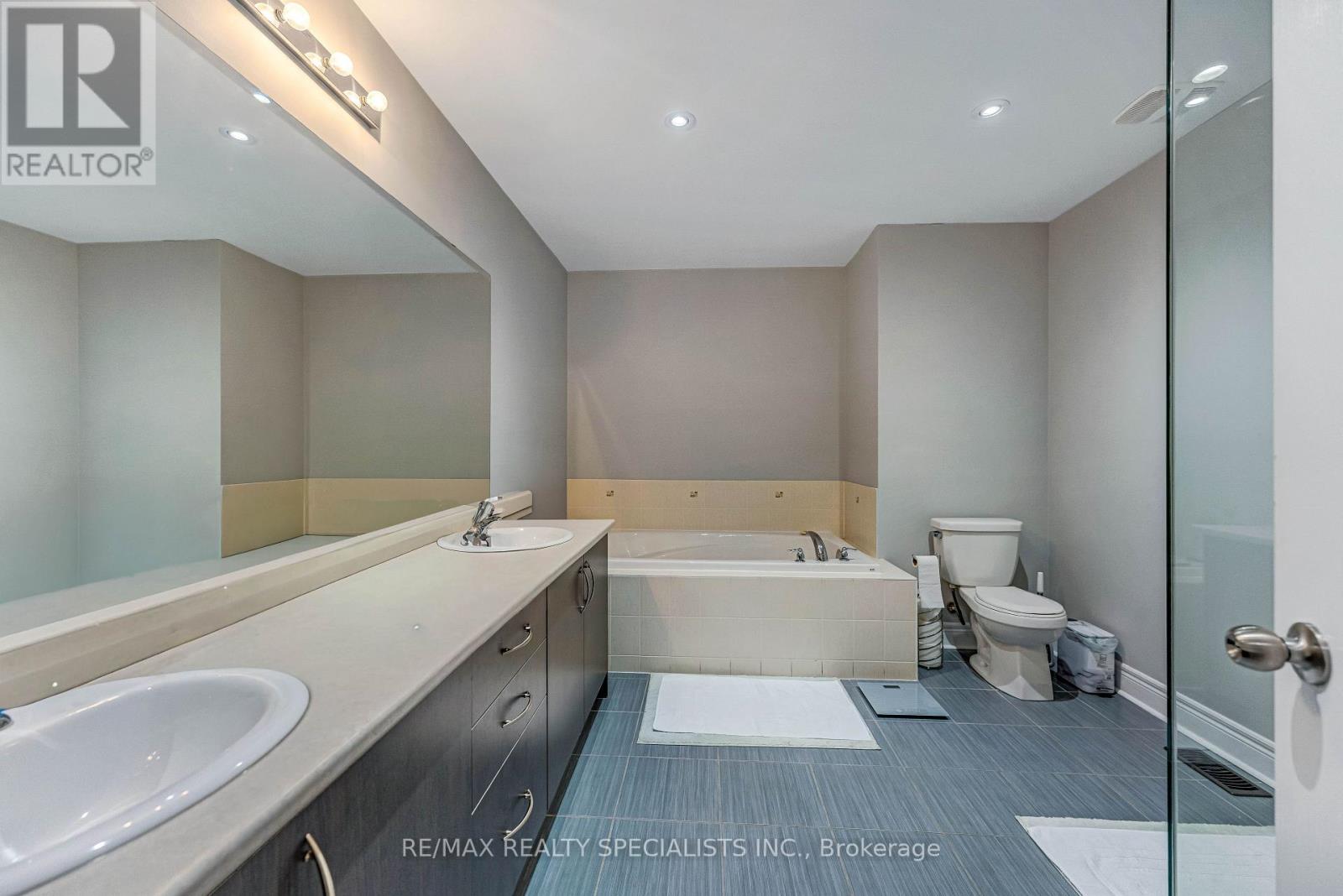 171 Rising Hill Ridge Property Photo 16