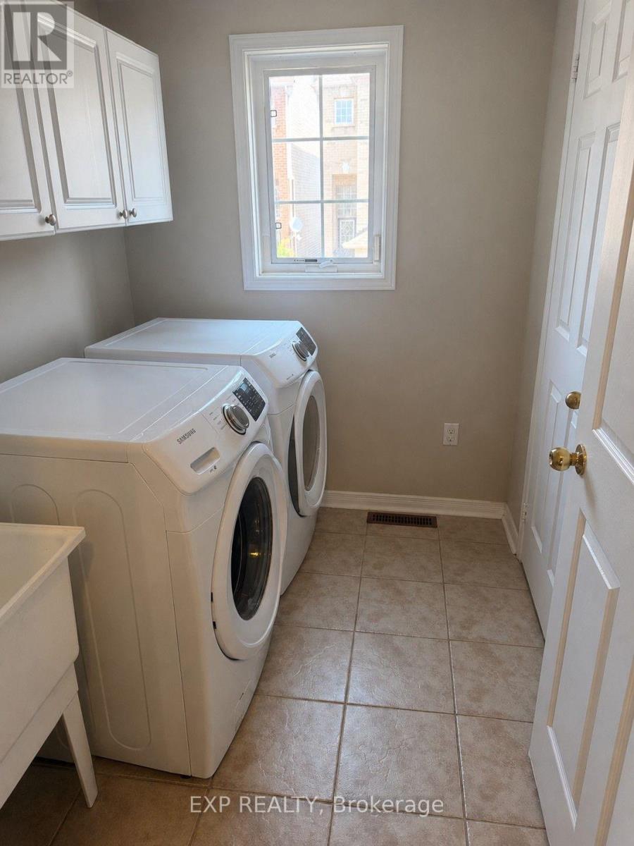 32 - 5110 Fairview Street Property Photo 5