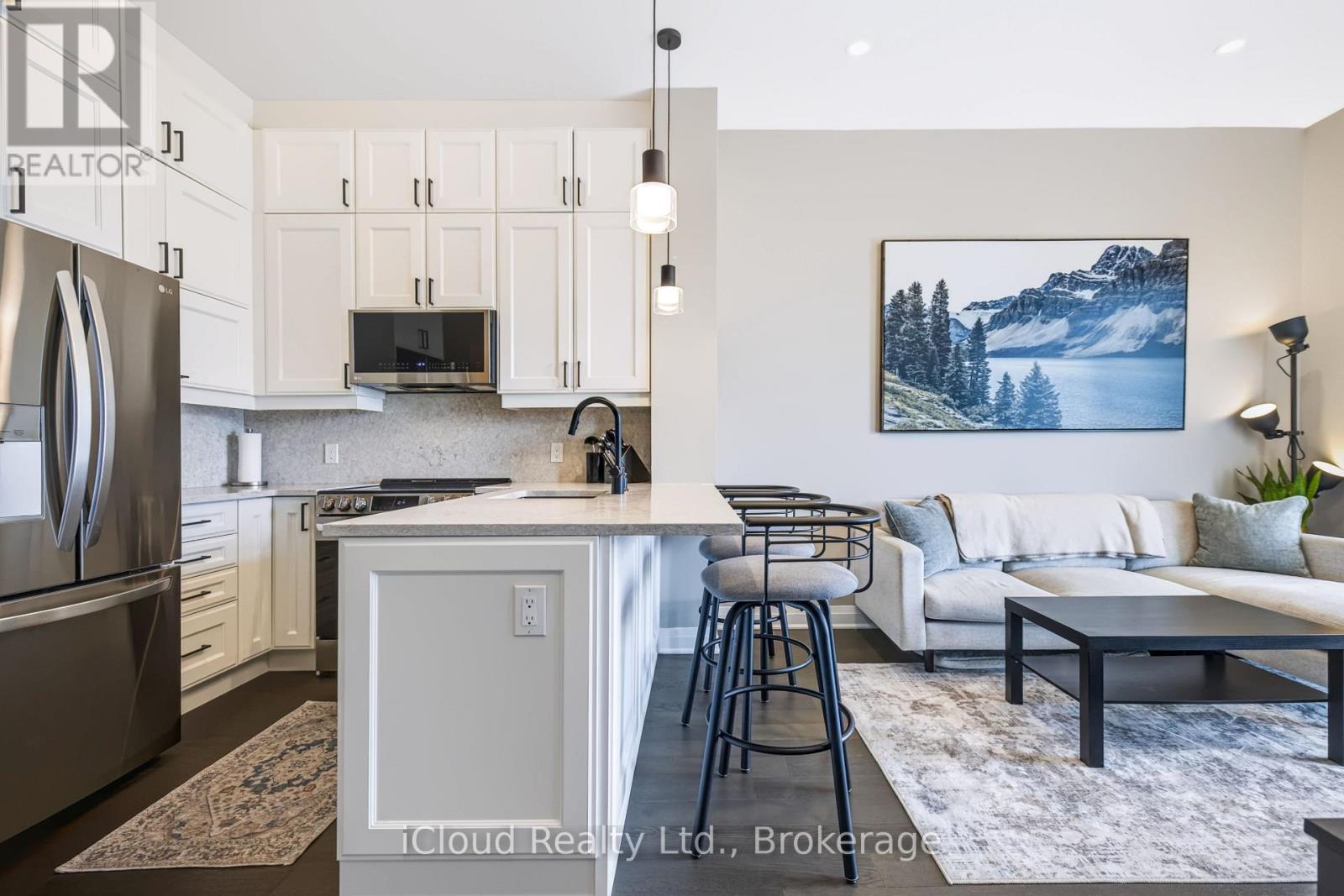612 - 460 Gordon Krantz Avenue Property Photo 4