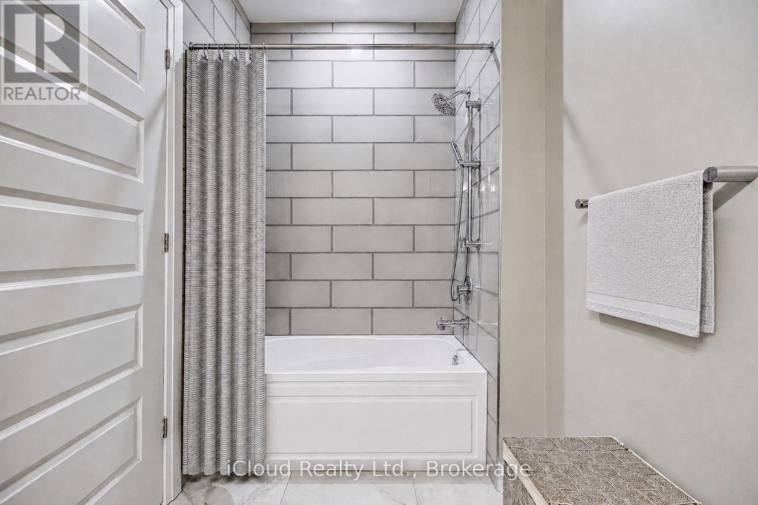 612 - 460 Gordon Krantz Avenue Property Photo 17