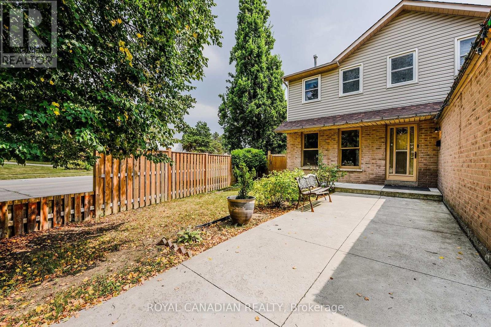 2 Mayberry Court Property Photo 4