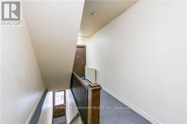 2400 Bloor Street W Property Photo 13