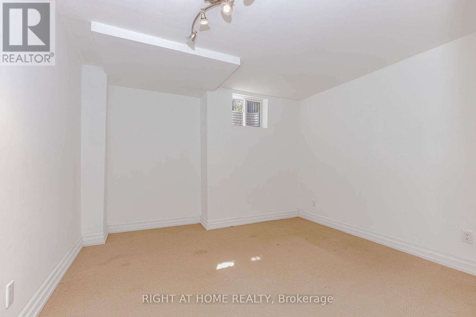 1073 Mesa Crescent Property Photo 47