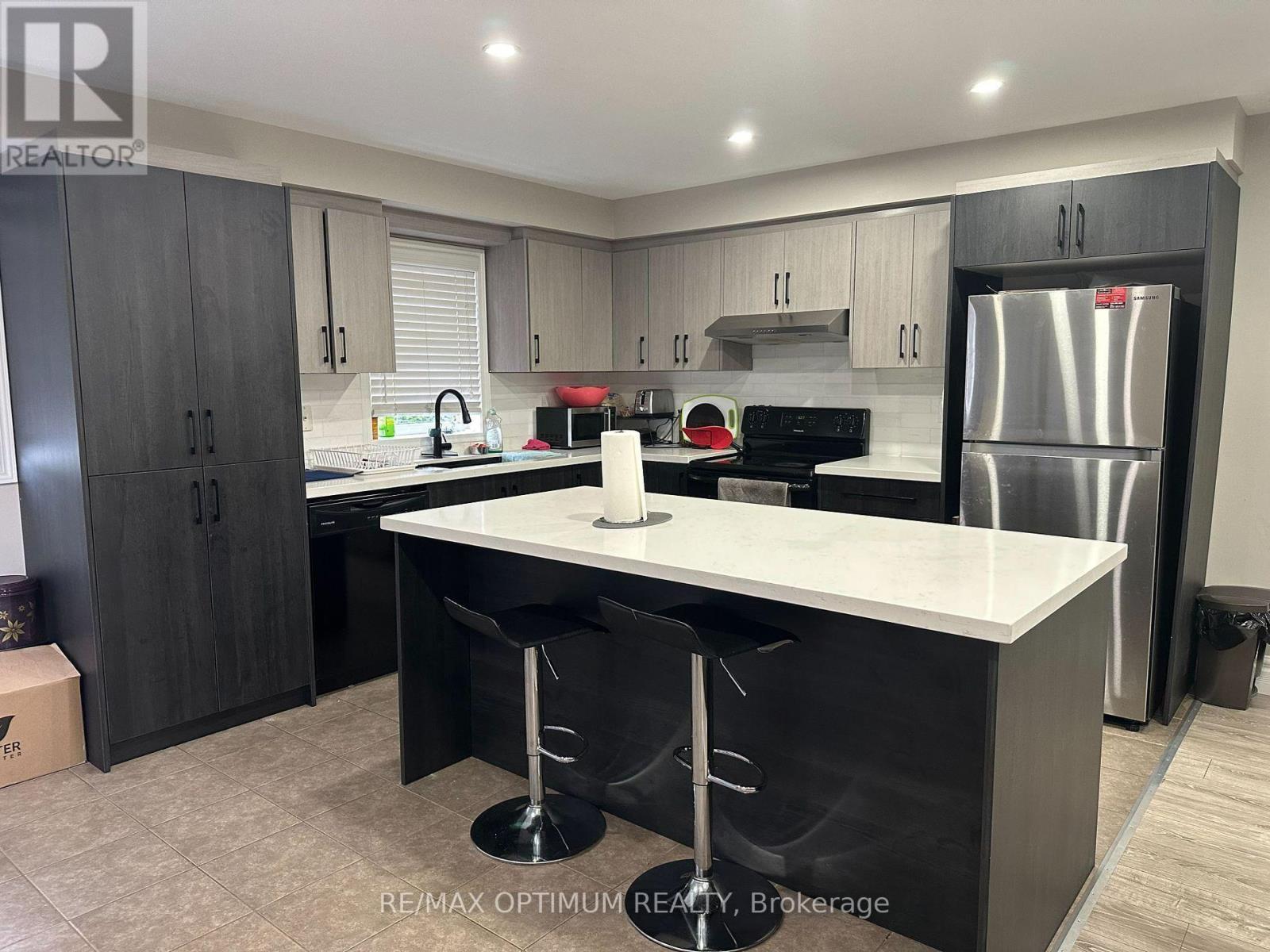 50 Baycliffe Crescent Property Photo 12