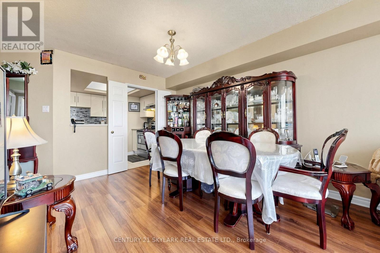 1611 - 4460 Tucana Court Property Photo 13