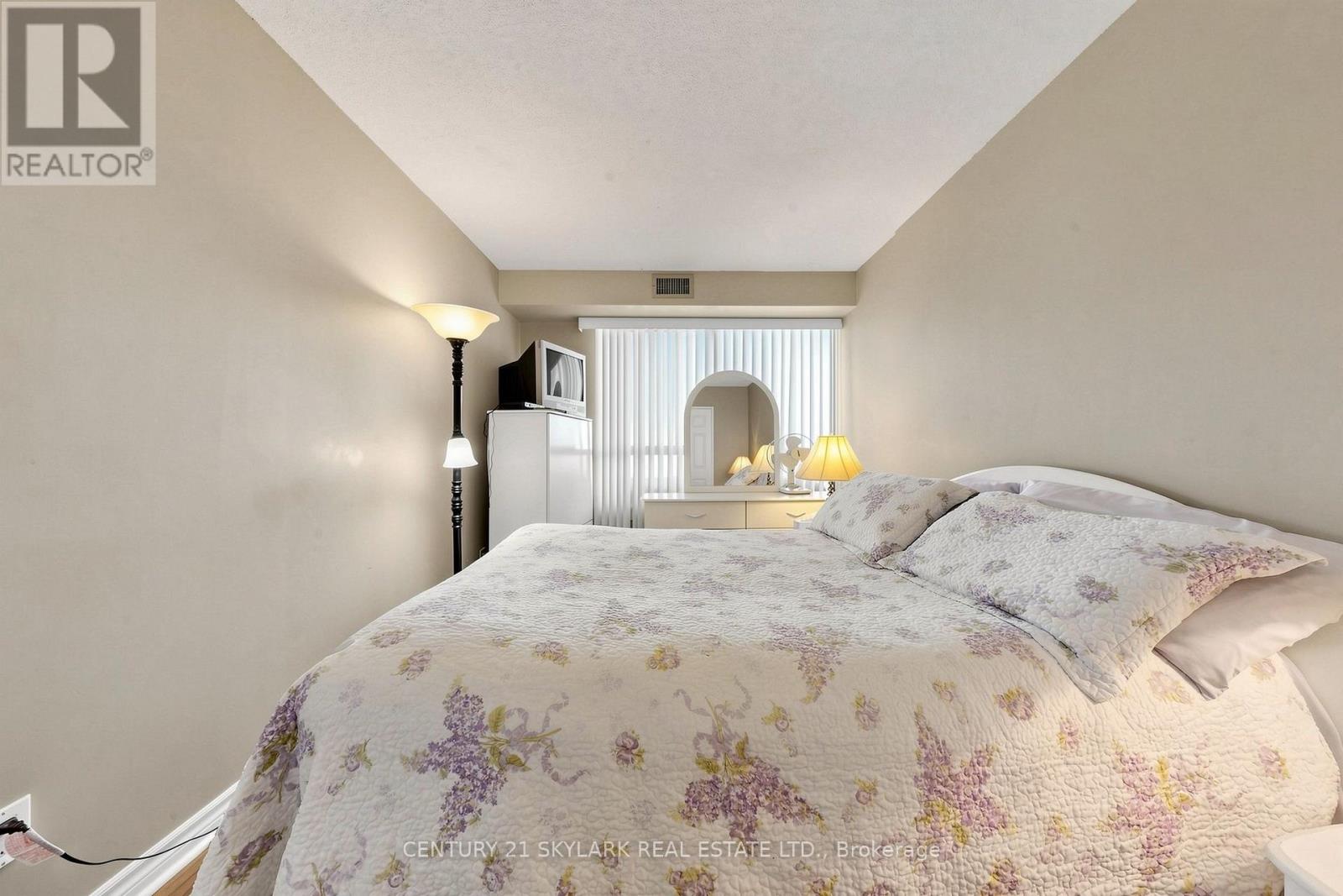 1611 - 4460 Tucana Court Property Photo 27