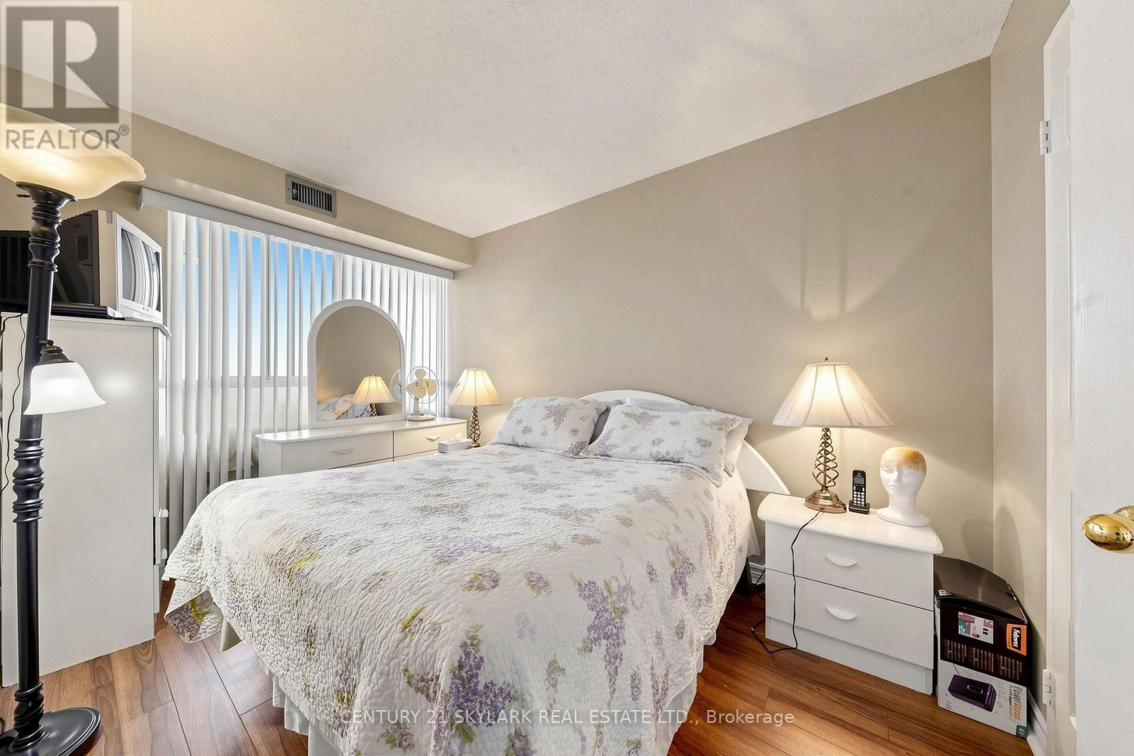 1611 - 4460 Tucana Court Property Photo 28