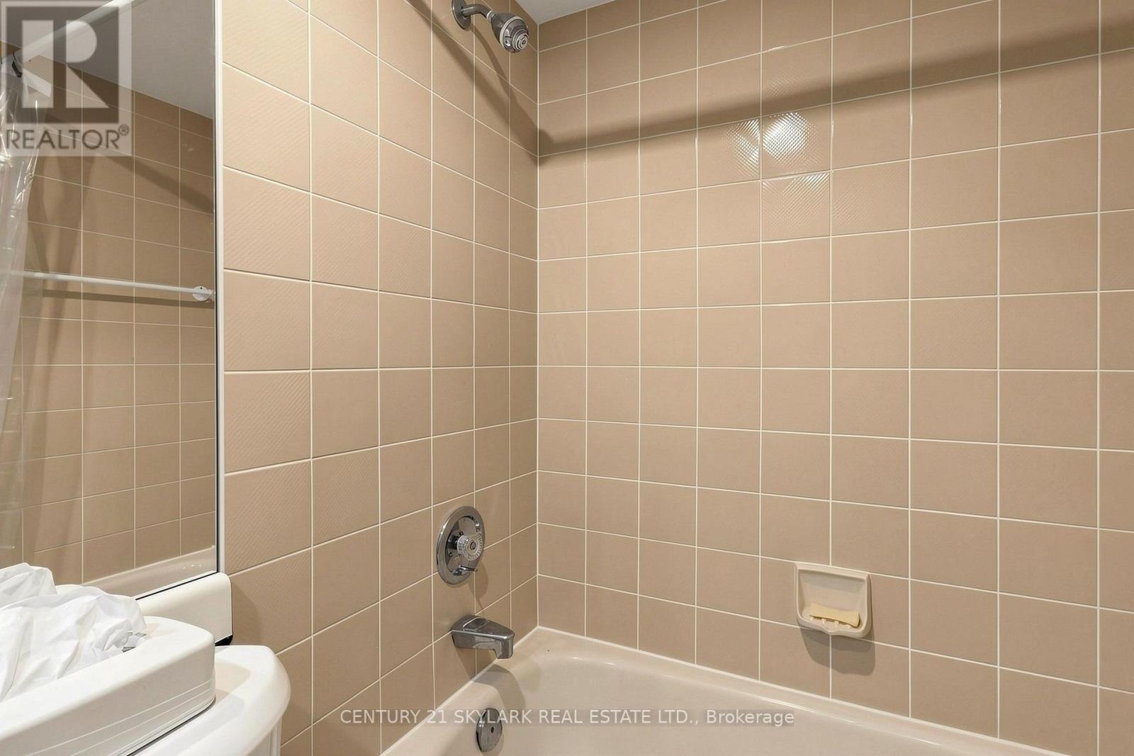 1611 - 4460 Tucana Court Property Photo 31