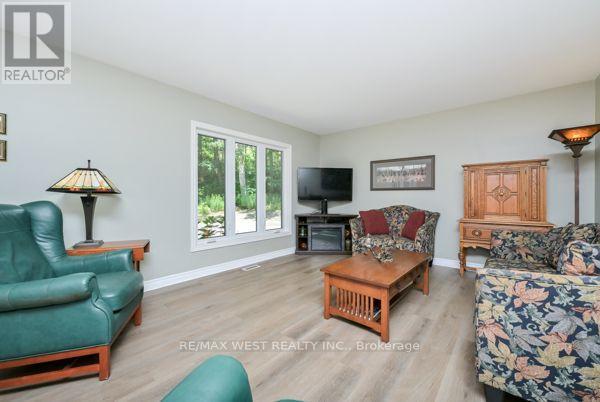 5651 The Grange Side Road Property Photo 15