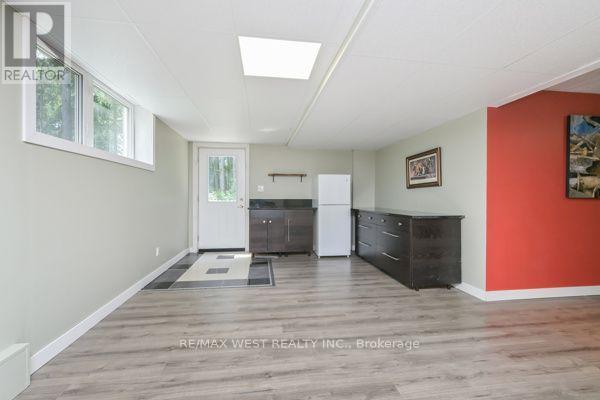 5651 The Grange Side Road Property Photo 23